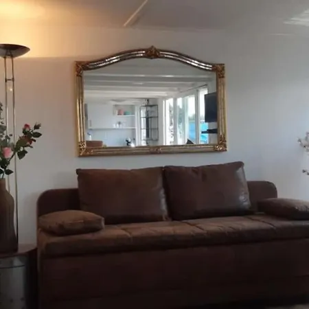 Cozy Luxury Houseboat With 2 Terraces بوتيل *
